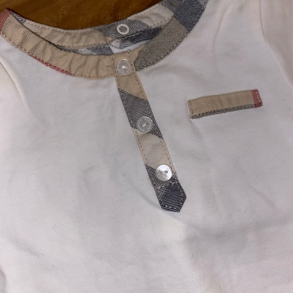 Burberry Long Sleeve 6M - Picture 2 of 5